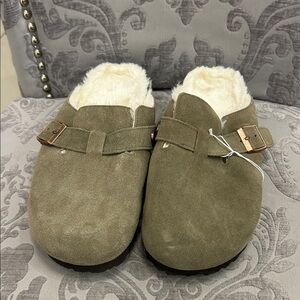 Birkenstock Women’s Olive Suede Faux-Fur Lined Slip-On Clogs